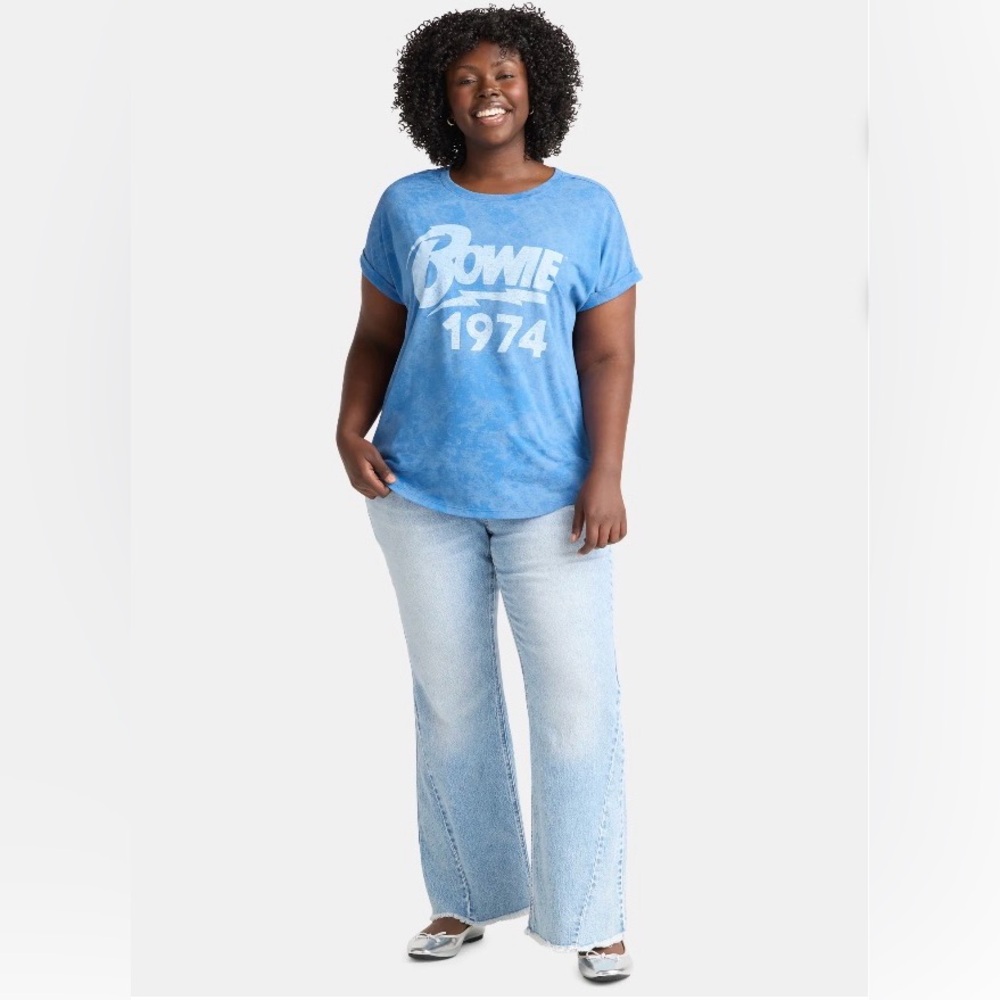 High Rise Flare Jeans - Picture 2 of 13